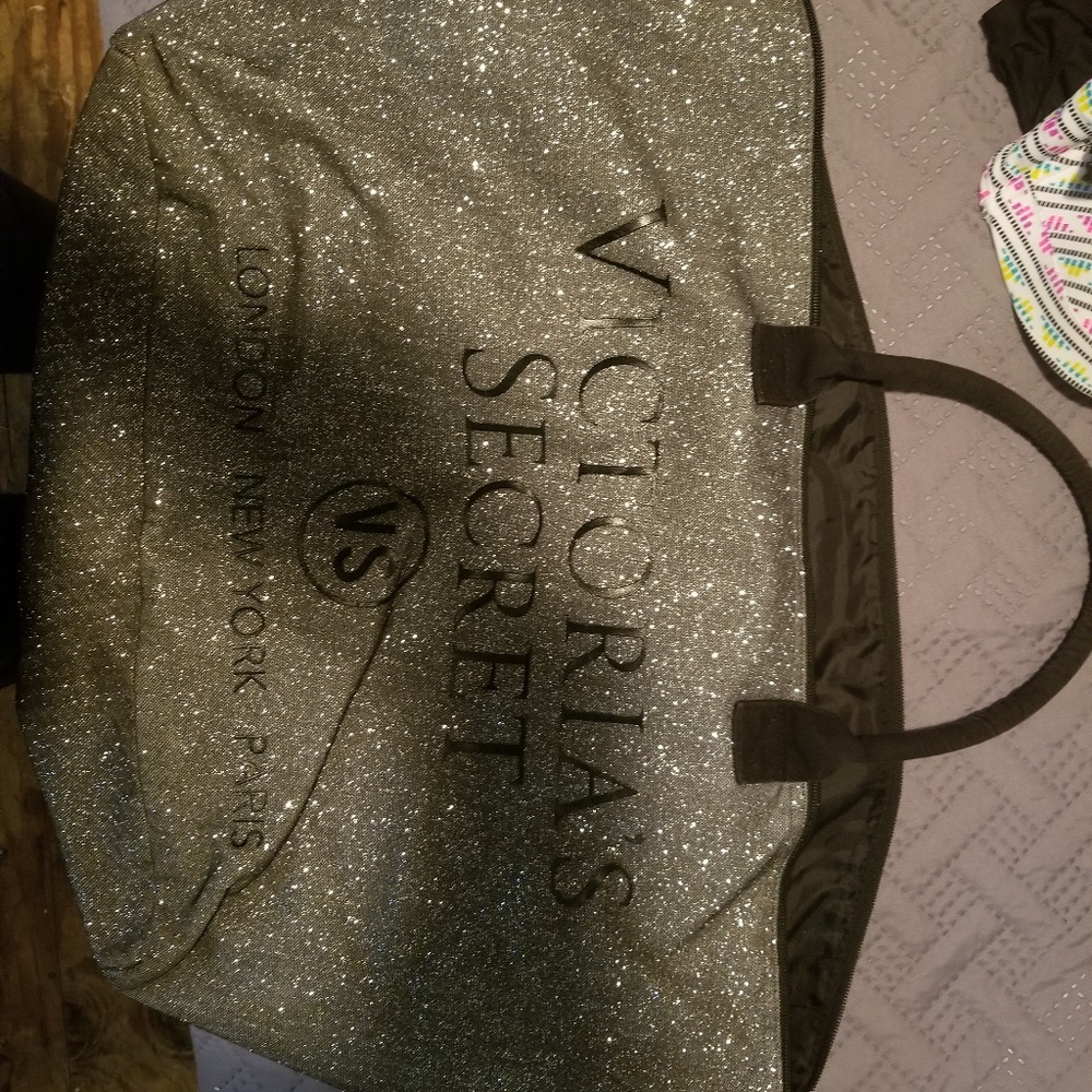 Duffel bag Vs